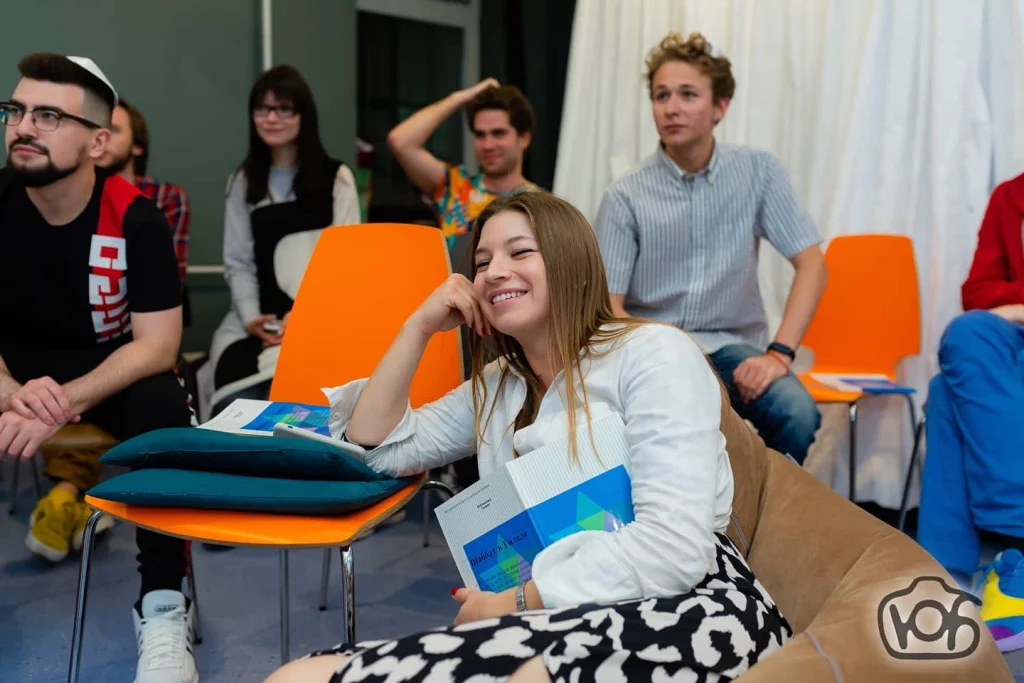 Students gather at Hillel Russia to learn together.